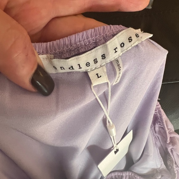 Revolve Endless Rose Lavender off the shoulder dress size L NWT Smocked Waist. - Picture 2 of 8